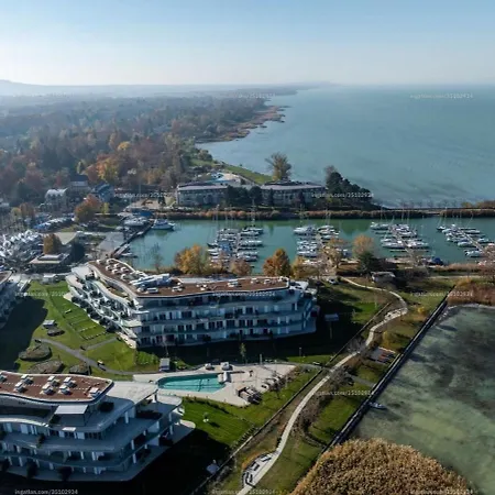 Szemesbay Luxus