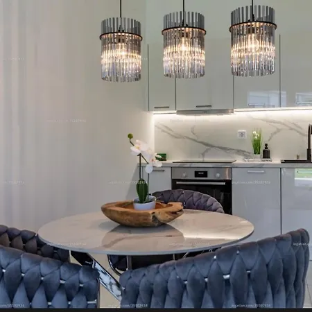 Szemesbay Luxus Apartment
